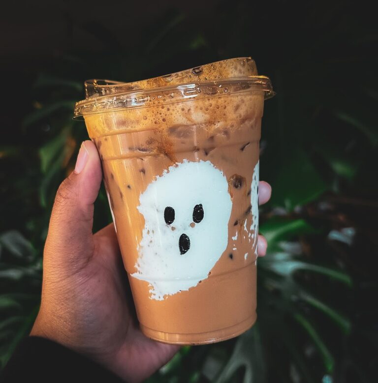 Spooky Halloween Coffee Ideas: Simple Recipes & Tips