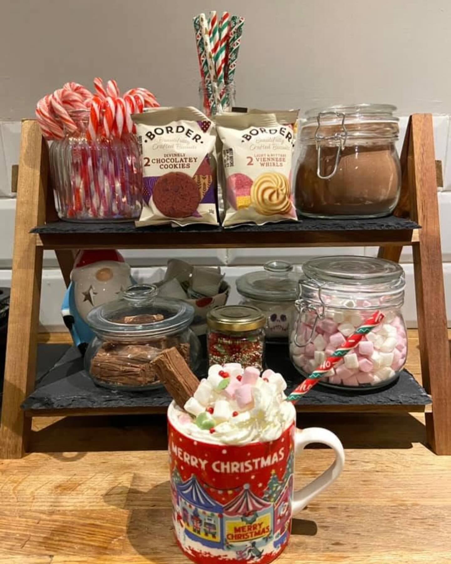 10 Hot cocoa Bar Ideas for a Small Space